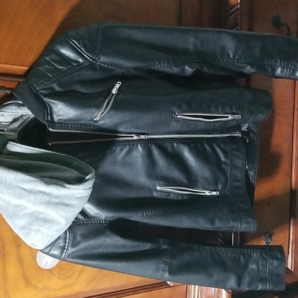 Boy  Leather  with cloth hoodies jacket - Picture 4 of 6